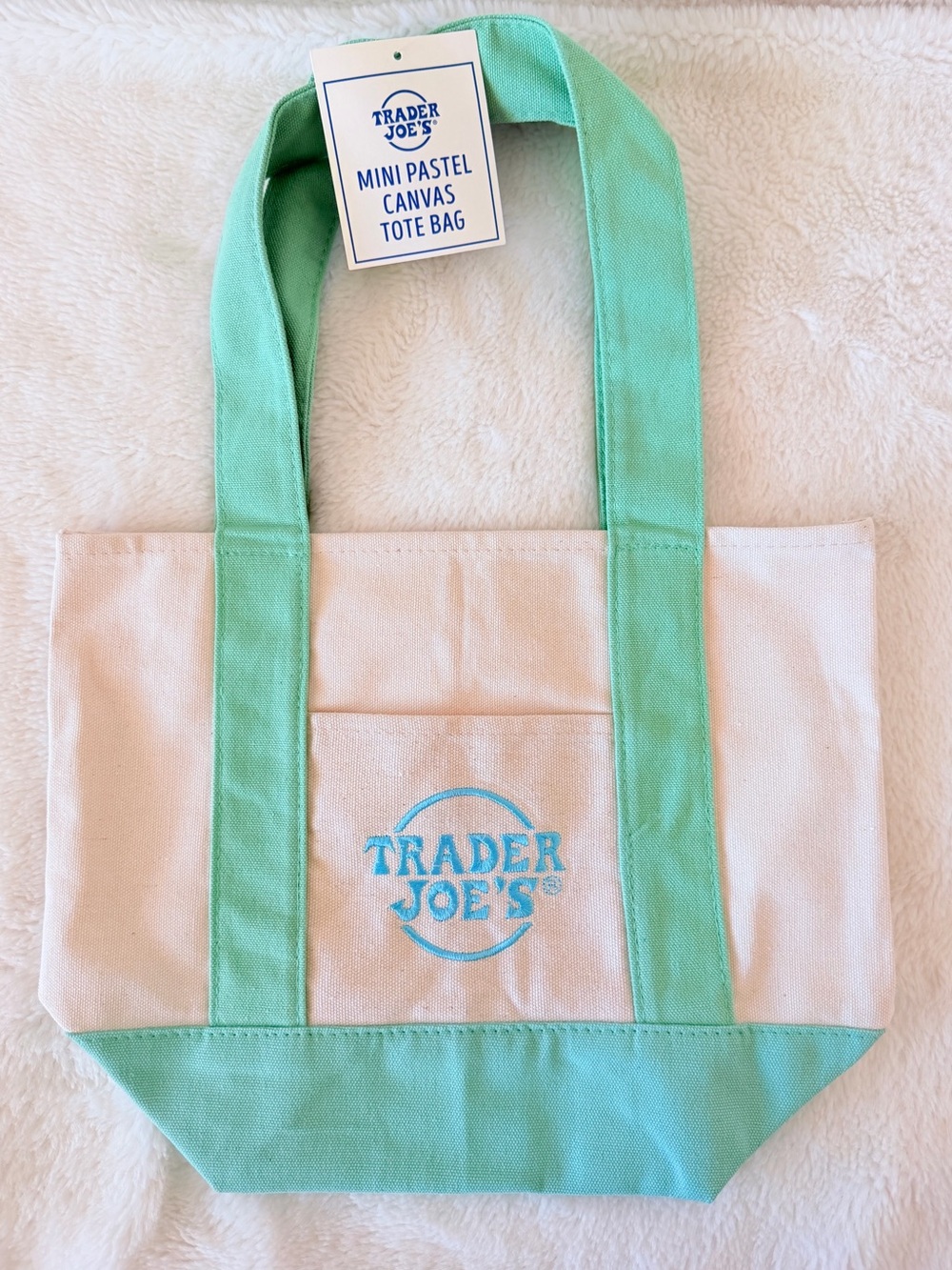 Trader Joe's Pastel Canvas Tote Bag - Set of 4 - Blue, Lavender, Pink, Mint - Picture 4 of 5
